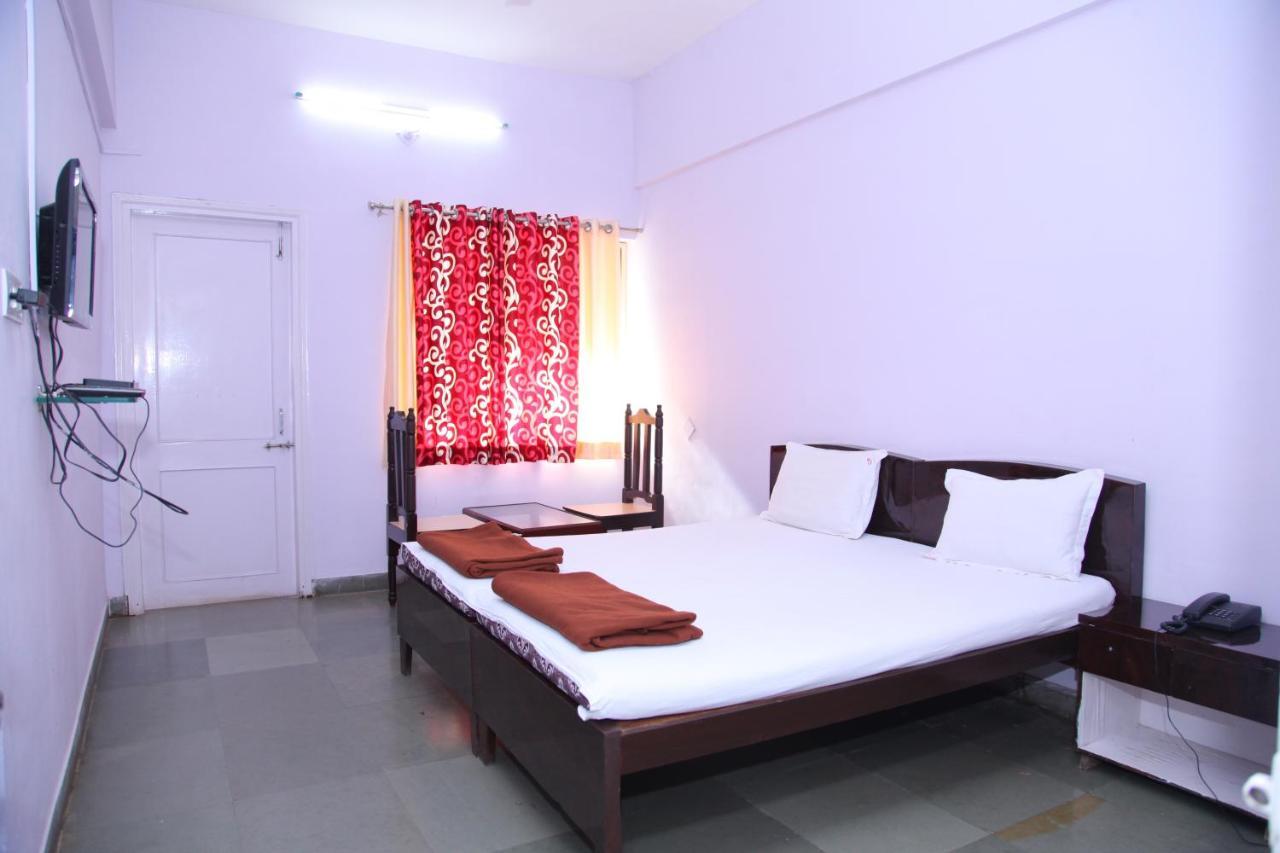Hotel Great Punjab Аурангабад Экстерьер фото